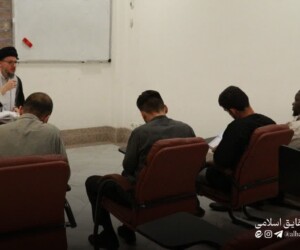 طلاب غیر ایرانی